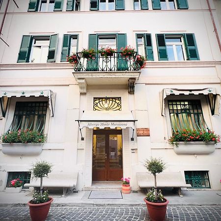 Monte Marsicano Hotel Pescasseroli Ngoại thất bức ảnh