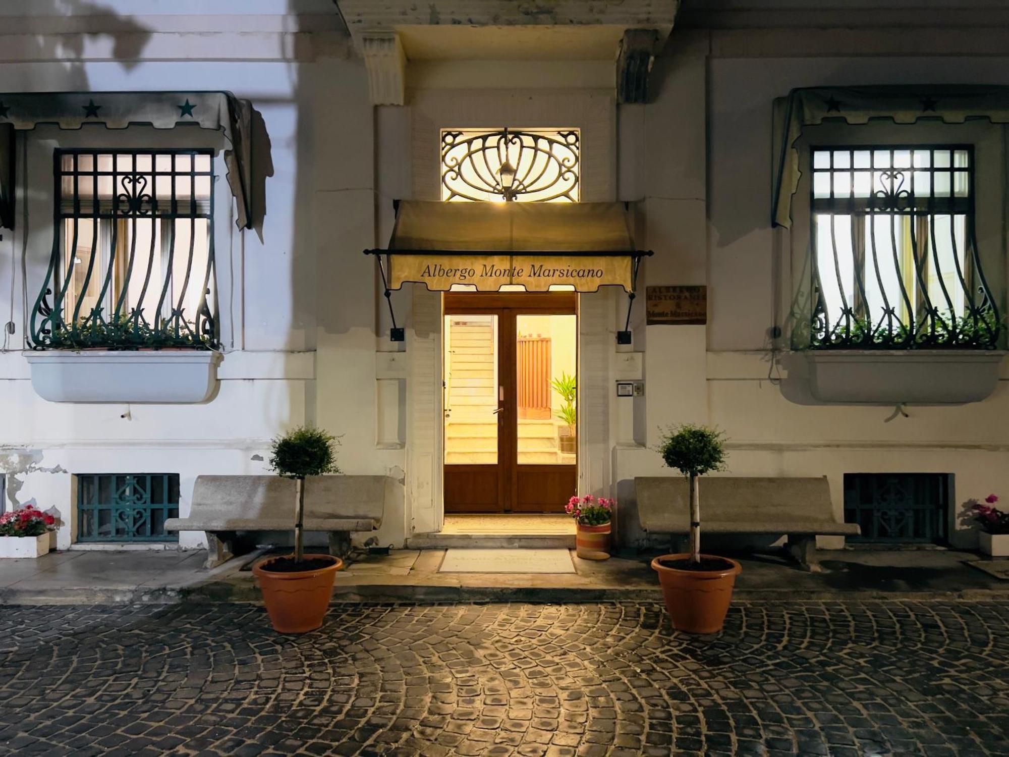 Monte Marsicano Hotel Pescasseroli Ngoại thất bức ảnh