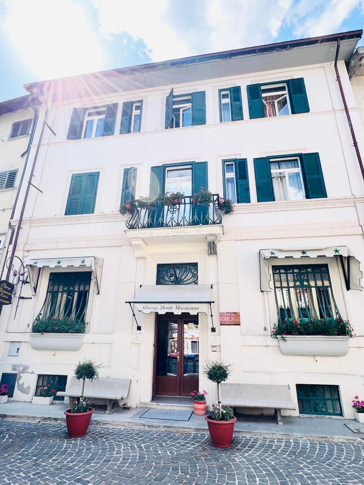 Monte Marsicano Hotel Pescasseroli Ngoại thất bức ảnh
